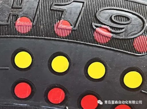 輪胎均勻性、動(dòng)平衡檢測(cè)結(jié)果新型色帶標(biāo)識(shí)系統(tǒng)方案